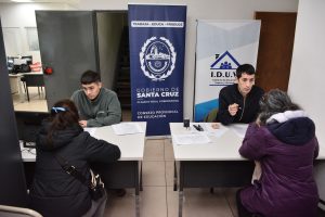 Más de 400 docentes y auxiliares ya iniciaron el proceso para acceder a viviendas en Río Gallegos