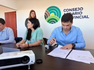 La Provincia renovó el convenio con YCRT para garantizar carbón a precio promocional para productores
