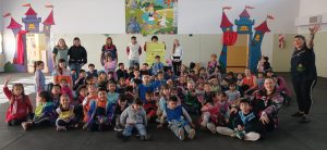 Se promueve la producción apícola y la educación ambiental en Los Antiguos