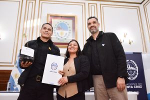 Jóvenes santacruceños accedieron a terrenos y comenzaron el camino hacia la casa propia