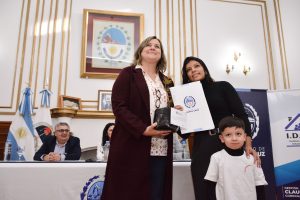 Jóvenes santacruceños accedieron a terrenos y comenzaron el camino hacia la casa propia