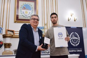 Marcelo De La Torre: “Queremos que las familias santacruceñas puedan tener viviendas dignas y con servicios”