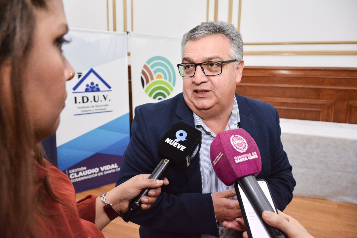 Marcelo De La Torre: “Queremos que las familias santacruceñas puedan tener viviendas dignas y con servicios”