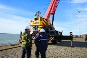 Ricci recorrió el Puerto de Punta Quilla y destacó el movimiento operativo registrado