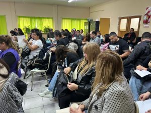 “Escuelas que acompañan en comunidad”: Desarrollaron intensa jornada de capacitación en Río Gallegos