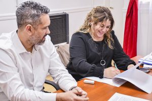 PAINA: Desarrollo Social firmó un nuevo convenio con Gobernador Gregores sobre políticas de niñez y adolescencia