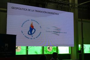 Estudiantes de escuelas técnicas de Caleta Olivia participaron del 2° Foro Portuario Marítimo