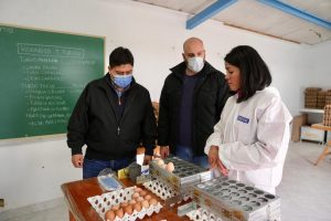 Claudio Vidal recorrió obras e instituciones de Puerto Santa Cruz y reafirmó el compromiso con el desarrollo local