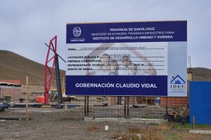 Claudio Vidal recorrió obras e instituciones de Puerto Santa Cruz y reafirmó el compromiso con el desarrollo local
