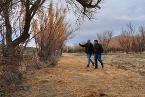 Claudio Vidal recorrió obras e instituciones de Puerto Santa Cruz y reafirmó el compromiso con el desarrollo local