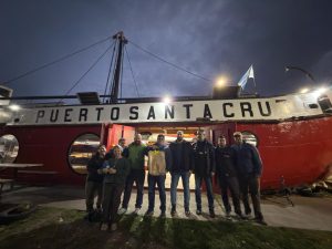 Claudio Vidal recorrió obras e instituciones de Puerto Santa Cruz y reafirmó el compromiso con el desarrollo local
