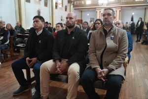 Claudio Vidal encabeza en Puerto Santa Cruz las actividades oficiales por el 25 de Mayo