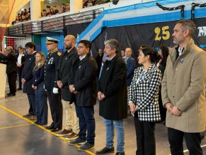 Puerto Santa Cruz fue sede del acto central por el 25 de Mayo encabezado por Claudio Vidal