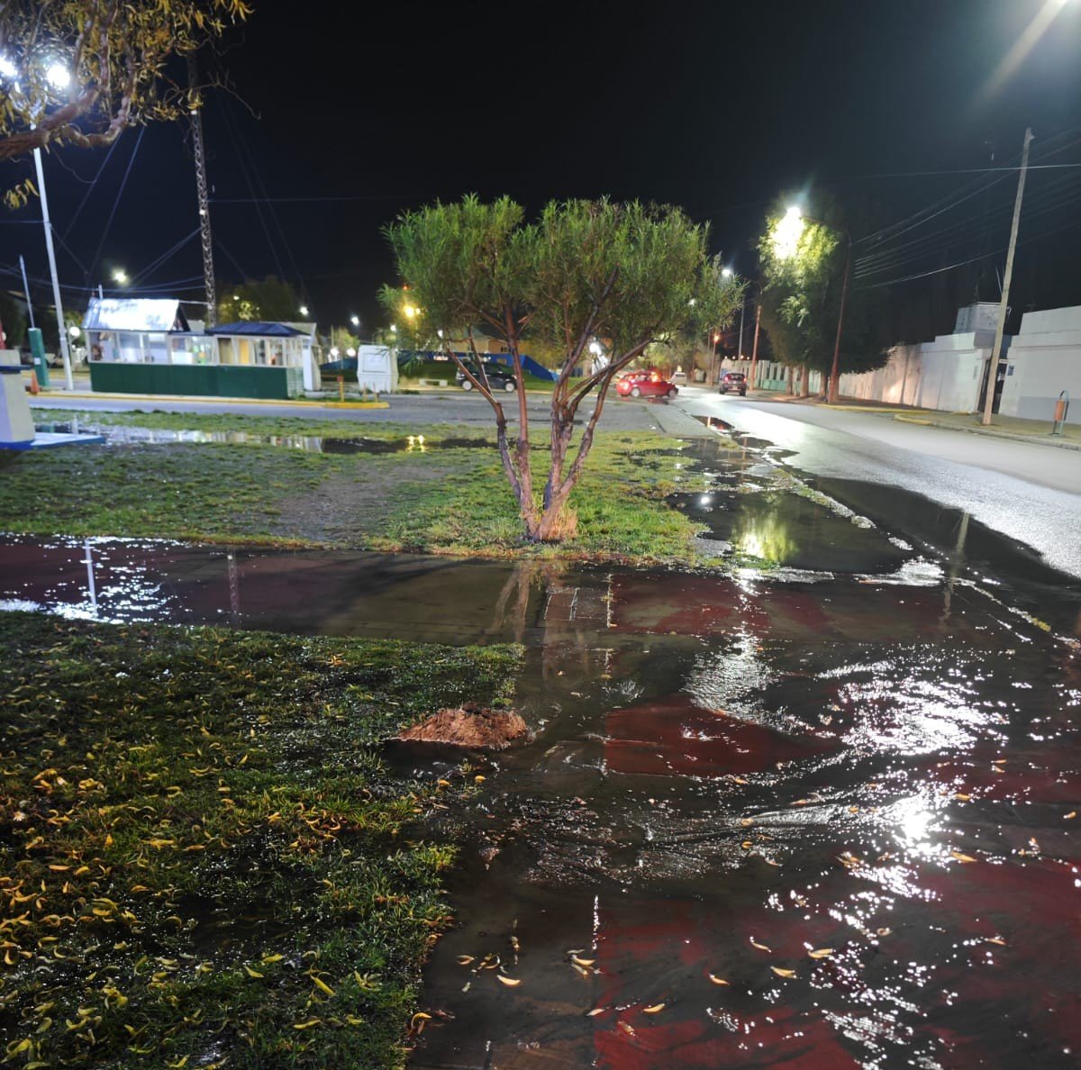 Río Gallegos: Servicios Públicos trabajará este martes para la reparación del caño de agua de Avenida Beccar