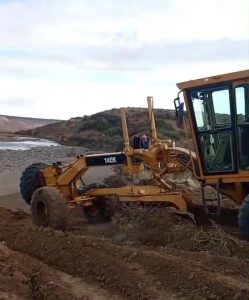 Vialidad Provincial realizó trabajos de reparación en el paso del Río Cardiel