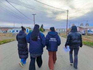 Puerto Santa Cruz: Desarrollo Social recorrió barrios, relevó demandas de familias y titulares de derecho