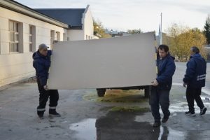 Se avanza con tareas de mantenimiento en la Escuela N°73 de El Calafate