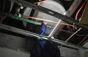 Se avanza con tareas de mantenimiento en la Escuela N°73 de El Calafate