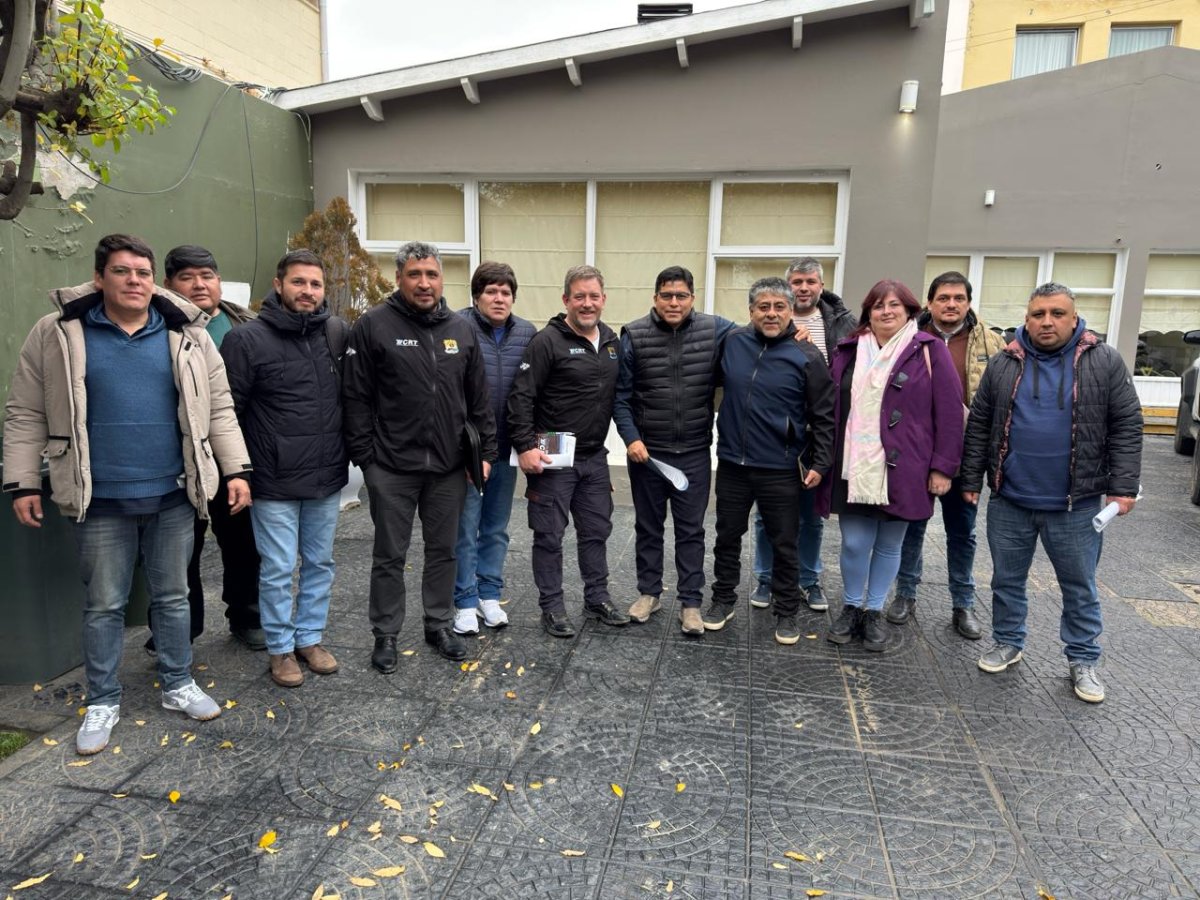 Vidal acordó con los gremios de YCRT inversiones estratégicas para fortalecer la sustentabilidad energética de la Cuenca Carbonífera