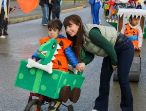 Las comunidades educativas de La Cuenca Carbonífera celebraron con un gran corso el Día de los Jardines de Infantes