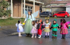 Las comunidades educativas de La Cuenca Carbonífera celebraron con un gran corso el Día de los Jardines de Infantes