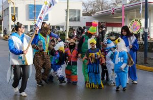 Las comunidades educativas de La Cuenca Carbonífera celebraron con un gran corso el Día de los Jardines de Infantes