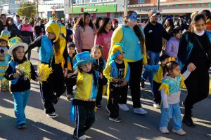 Caleta Olivia se vistió de fiesta y color para celebrar el Día de los Jardines de Infantes