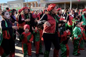 Caleta Olivia se vistió de fiesta y color para celebrar el Día de los Jardines de Infantes