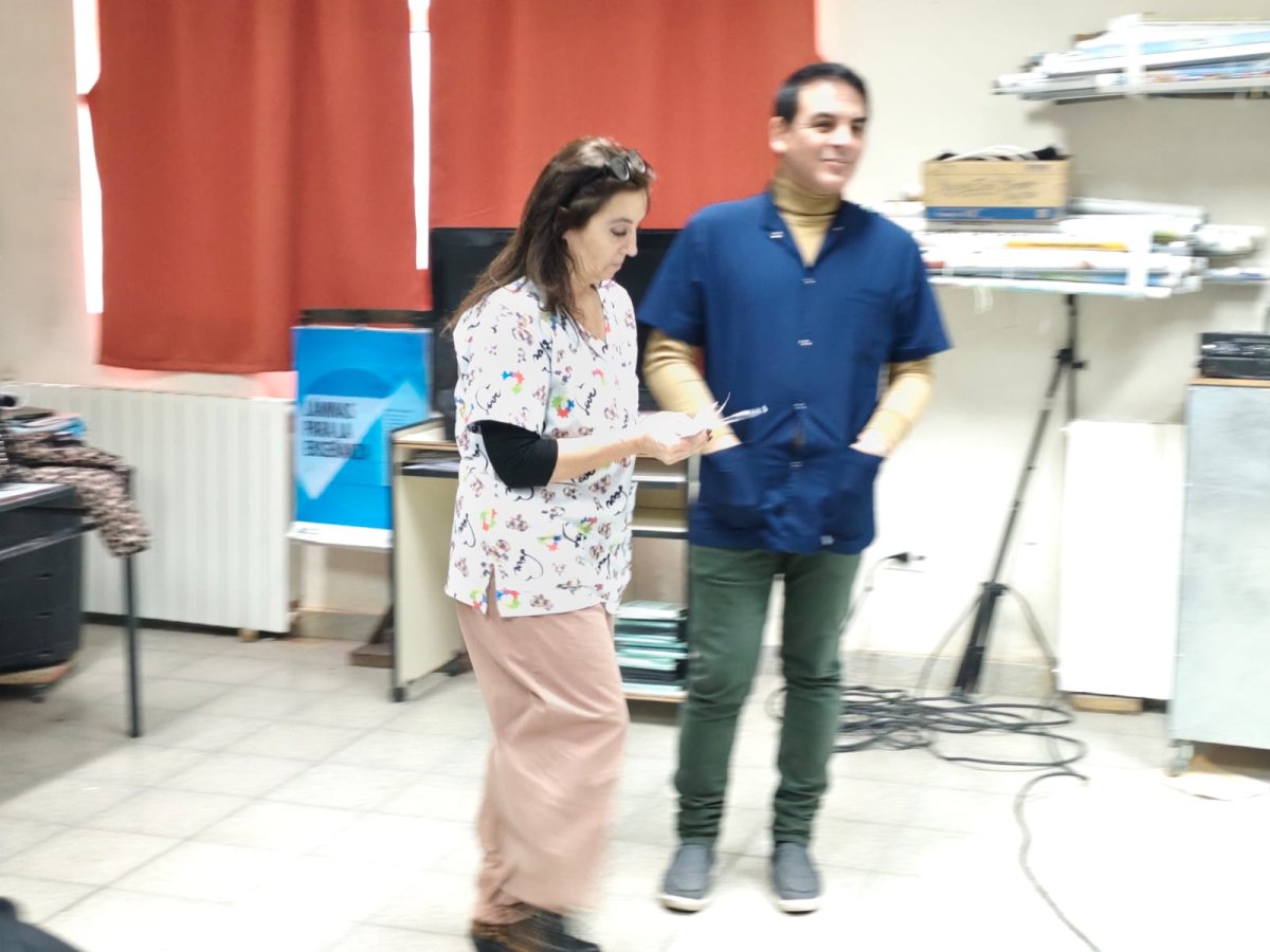Educación continúa trabajando en las escuelas con la guía “Escuelas que acompañan en comunidad”