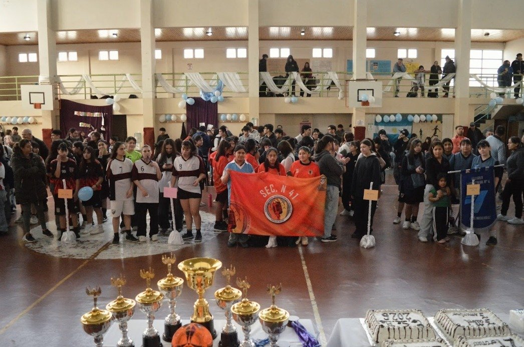 Con gran convocatoria finalizó el 2° Torneo Intercolegial de Fútbol Femenino en Río Gallegos