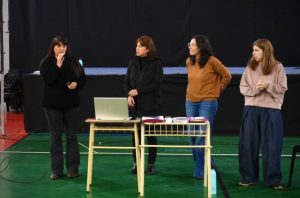 Educación presentó la Guía “Escuelas Que Acompañan en Comunidad” en Caleta Olivia