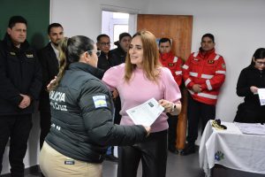 30 agentes recibieron formación para fortalecer la seguridad aeroportuaria y avanzar con nuevos vuelos regionales