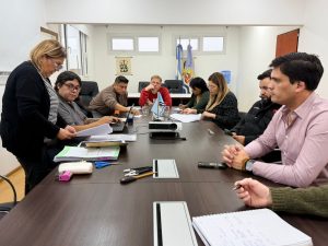 Santa Cruz asegura su desarrollo productivo con una inversión estratégica: la adquisición de una perforadora para pozos de agua