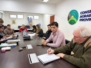 Santa Cruz asegura su desarrollo productivo con una inversión estratégica: la adquisición de una perforadora para pozos de agua