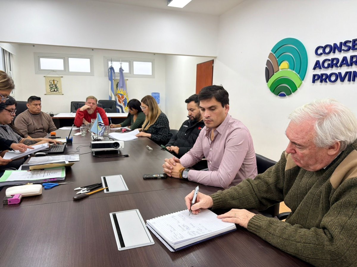 Santa Cruz asegura su desarrollo productivo con una inversión estratégica: la adquisición de una perforadora para pozos de agua