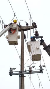 Mantenimiento eléctrico y recuperación del alumbrado público en Puerto Deseado