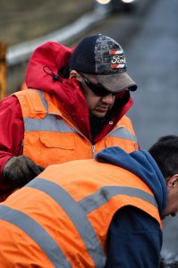 Vialidad Provincial realiza tareas de bacheo sobre la Ruta Nacional N° 40