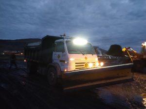 Vialidad Provincial realizó distribución de sal sobre la Ruta Nacional N° 40