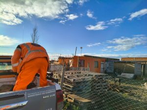 Plan Invernal: Protección Civil y Desarrollo Social asistieron a 24 familias con la entrega de leña