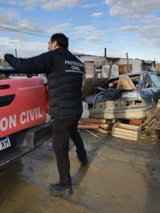 Plan Invernal: Protección Civil y Desarrollo Social asistieron a 24 familias con la entrega de leña