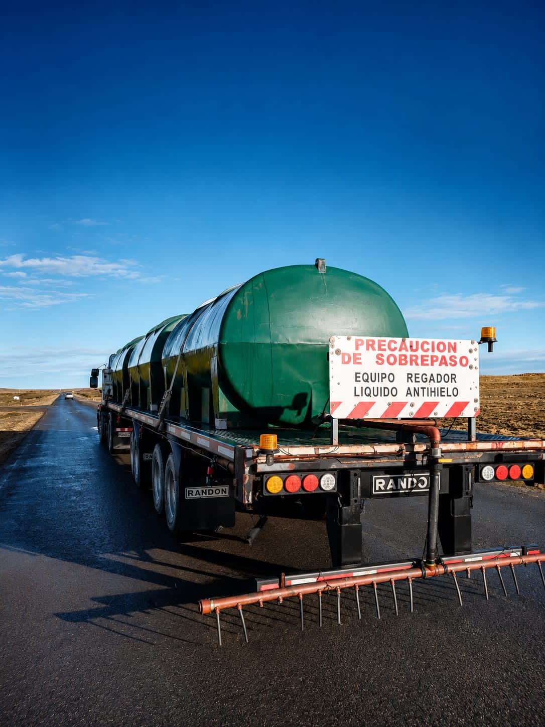 Vialidad Provincial realizó tareas de riego de líquido antihielo sobre la Ruta Nacional N° 40