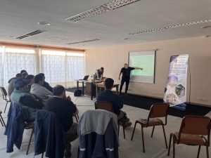 Trabajadores se perfeccionaron en operación técnica, mantenimiento de motores generadores y seguridad laboral en baja tensión.