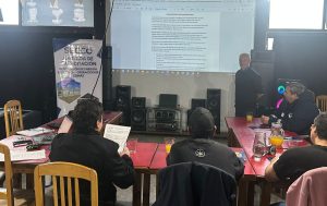 Trabajadores se perfeccionaron en operación técnica, mantenimiento de motores generadores y seguridad laboral en baja tensión.