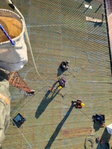 Servicios Públicos coordino el desmontaje seguro de una torre en desuso