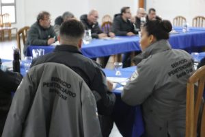 Continúan las negociaciones salariales.