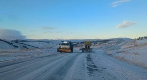 Vialidad Provincial desplegó un amplio operativo tras las nevadas registradas en distintos puntos de Santa Cruz