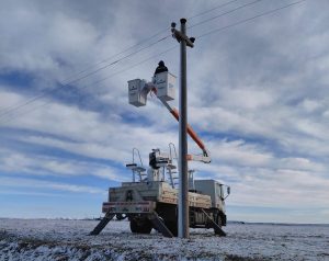 Río Gallegos: Servicios Públicos desplegó un intenso operativo para restablecer el servicio eléctrico tras el temporal