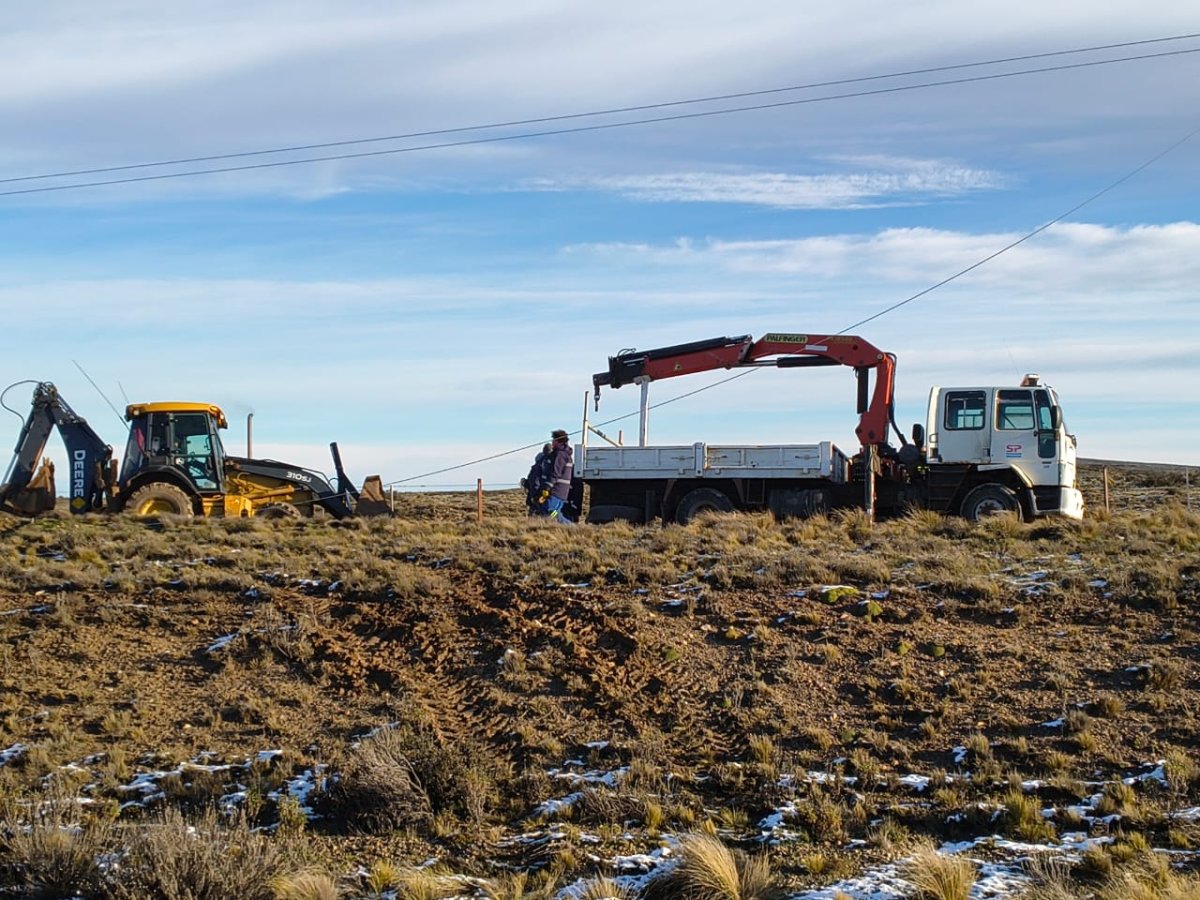 Puerto Deseado: finalizaron los trabajos de reparación en la línea que abastece a los pozos de Pampa Alta