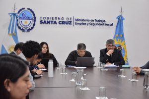 Paritaria Central: el Ejecutivo Provincial ofertó un 13% de aumento salarial y habrá un nuevo encuentro el viernes 