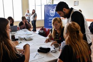 Salud llevó adelante una jornada de vacunación y recreativa en el Centro de Jubilados Judiciales